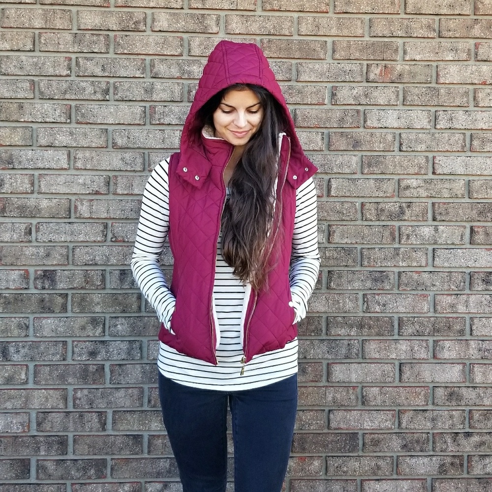 ▫️LAST▫️The Perfect Layer Quilted Hooded Vest - Picture 5 of 8